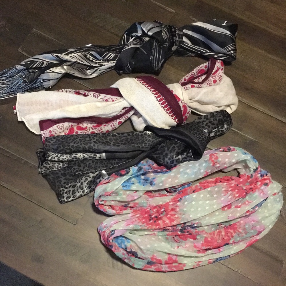 Bundle of scarves.